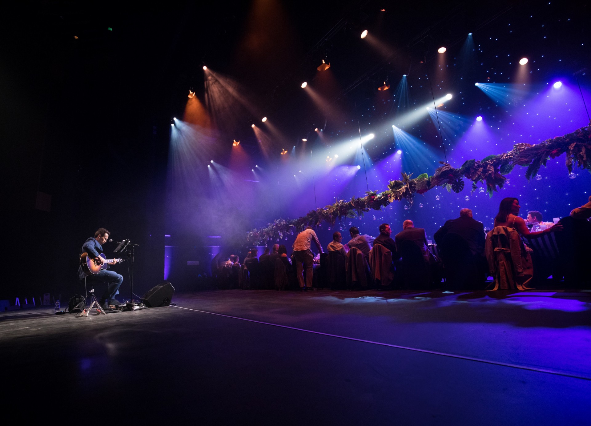 Solo Guitar stage and lights