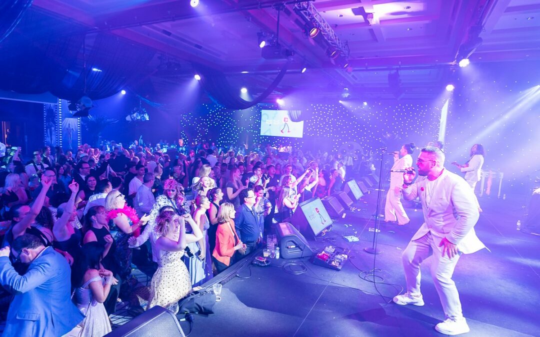 Wedding Entertainment Ideas: 30 Ceremony, Reception and Dance Floor Ideas