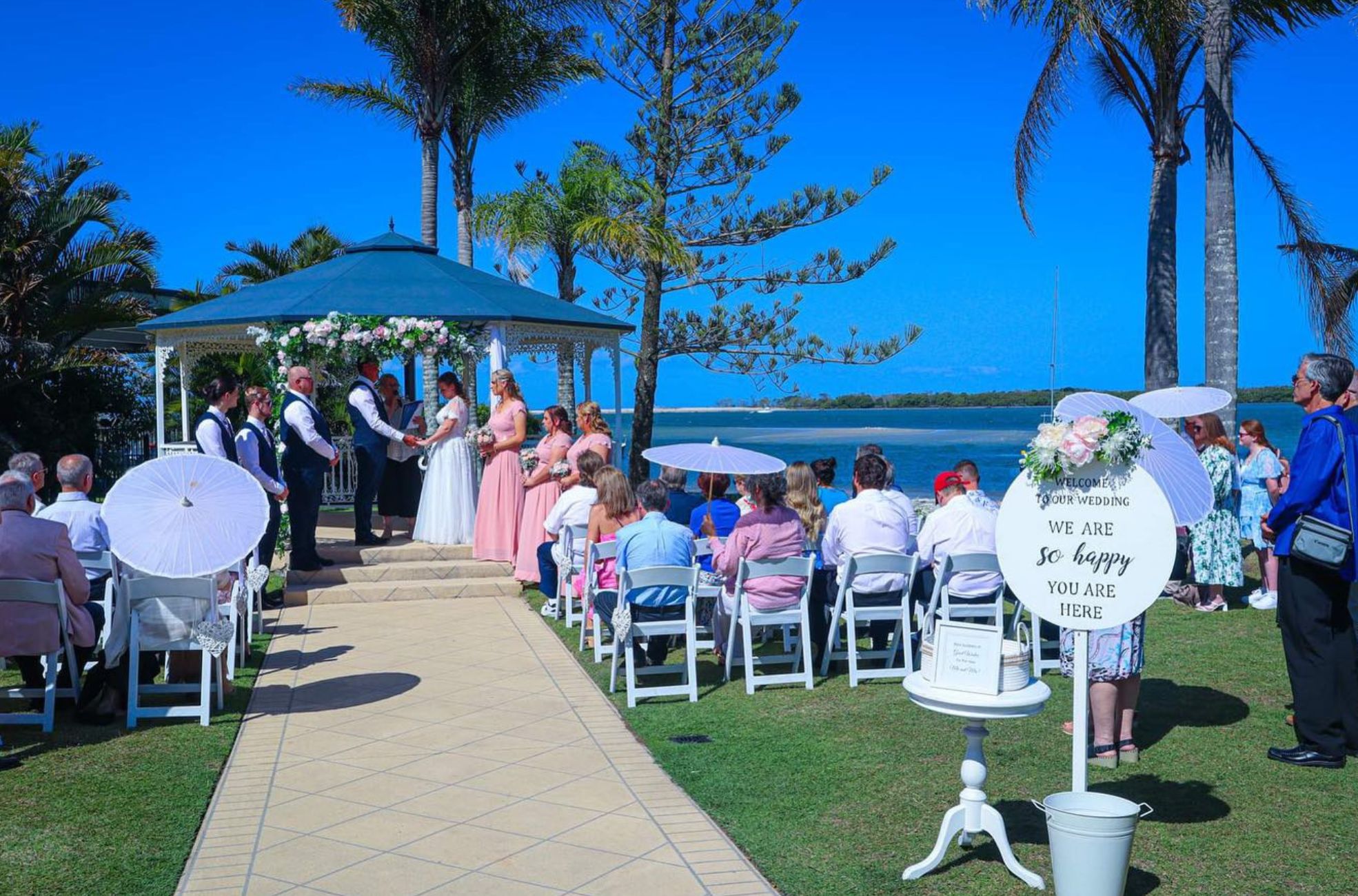 Sunshine Coast Outdoor Wedding In Caloundra