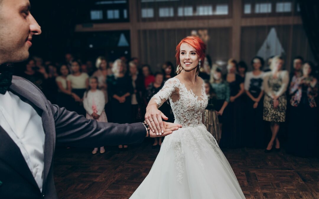 Wedding Band vs DJ: Which Is Better for Your Wedding Reception?