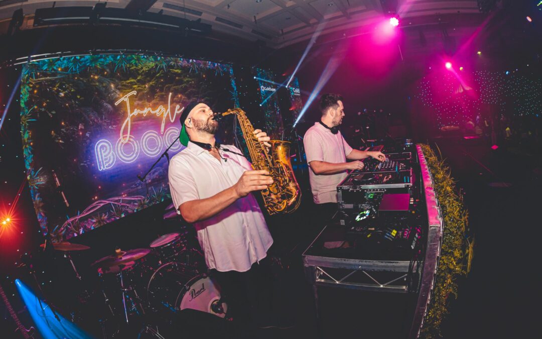 Entertainment for Awards Nights That Keeps the Room Buzzing