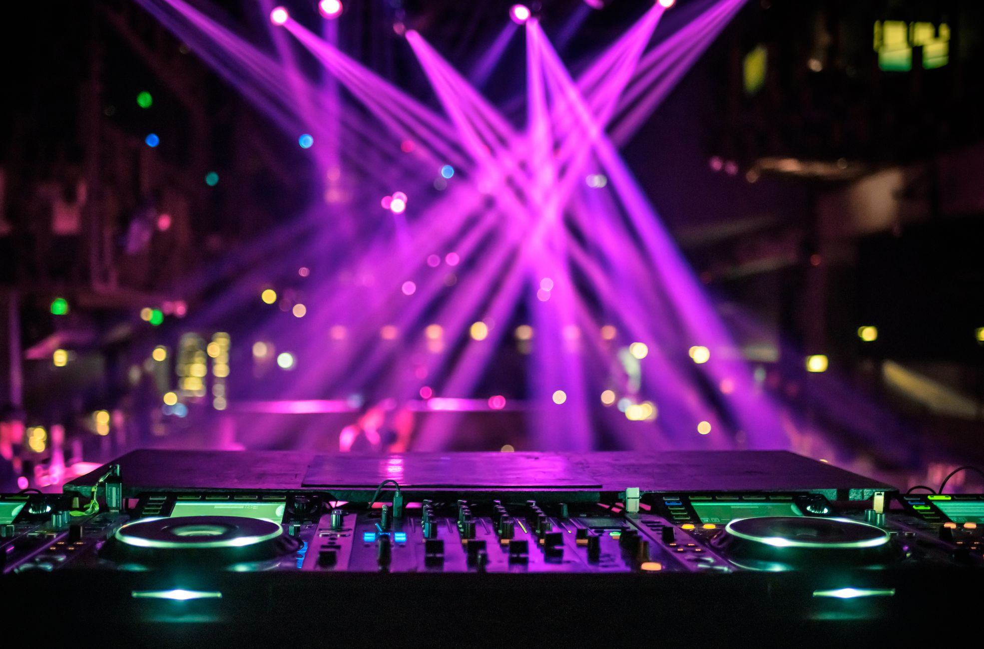 DJ Set Up