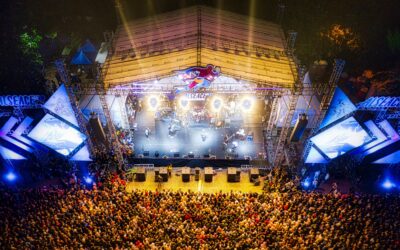 How to Create a Hybrid Stage Experience That Works